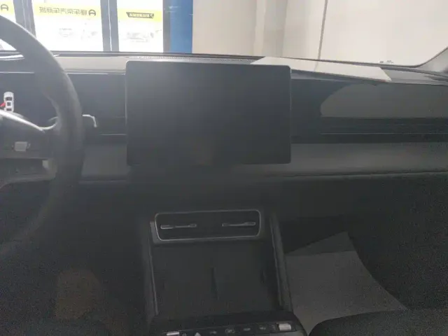BYD Qin L — Фото автомобиля 13