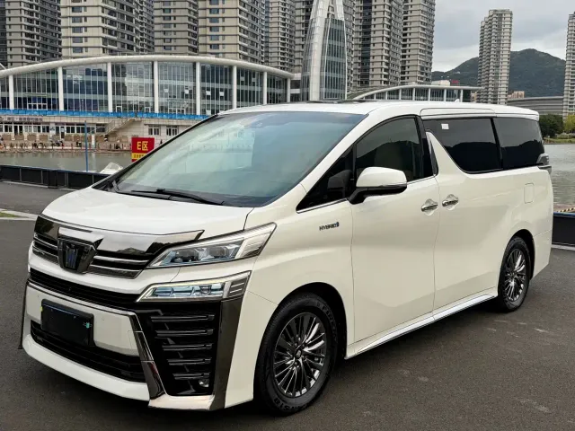 Фотография автомобиля — Toyota Vellfire