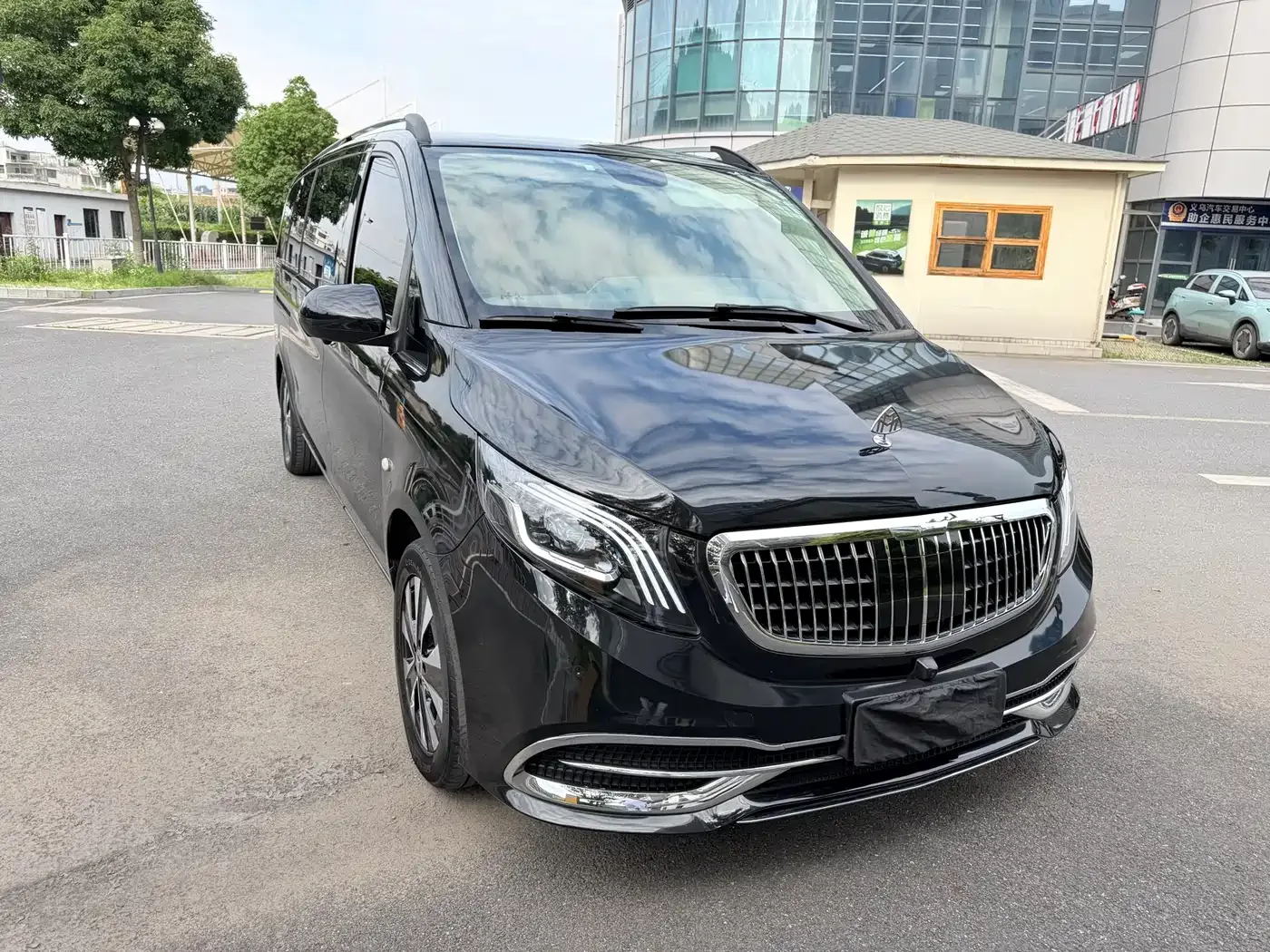 Mercedes-Benz Vito 2021 2.0T Business Edition 7-seater — Фото автомобиля 2