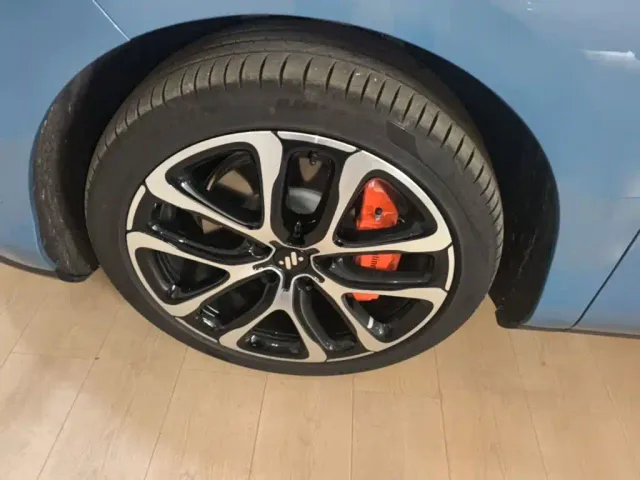 IM Motors LS6 — Фото автомобиля 22