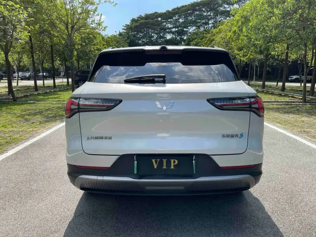 Wuling Starlight S — Фото автомобиля 5