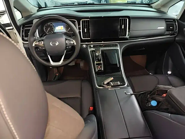 GAC Trumpchi M8 — Фото автомобиля 15