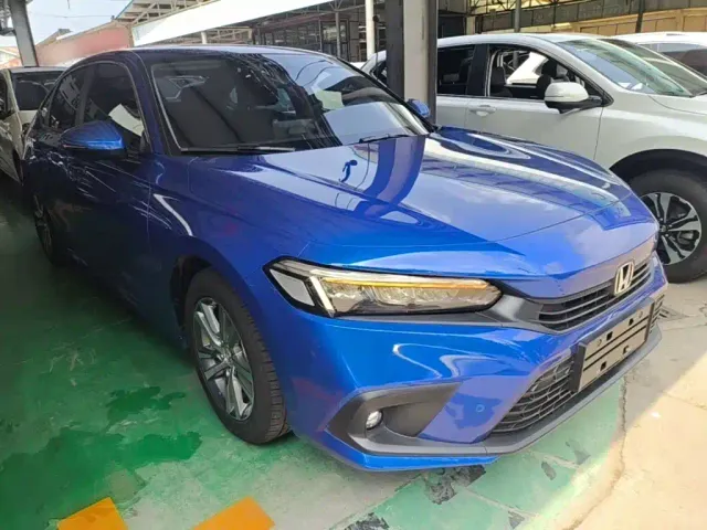 Honda Civic — Фото автомобиля 3