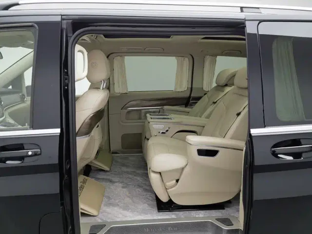 Mercedes-Benz V-Class — Фото автомобиля 15