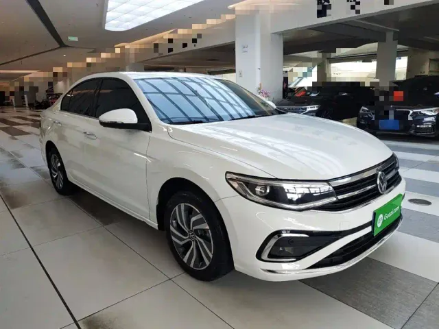Volkswagen Bora — Фото автомобиля 3