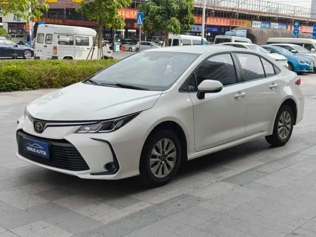Фотография автомобиля — Toyota Corolla