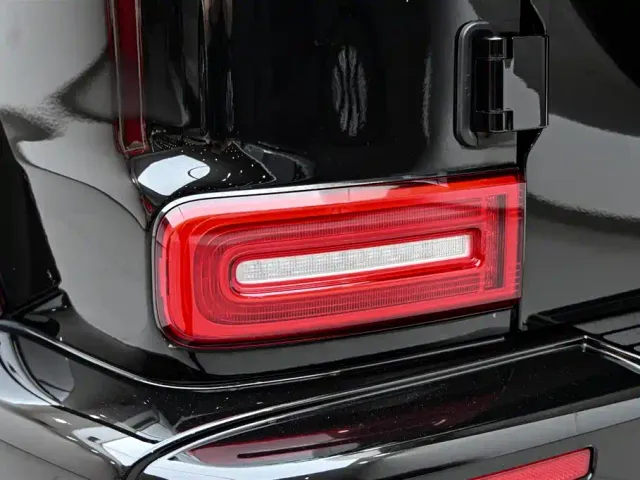 Mercedes-Benz G-Class — Фото автомобиля 10