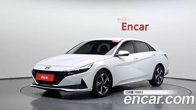Hyundai AVANTE Avante (CN7) — Фото автомобиля 9