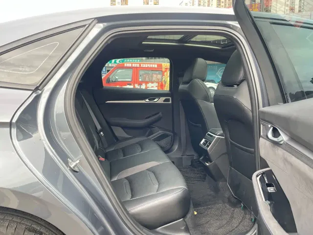 Geely Xingrui — Фото автомобиля 15