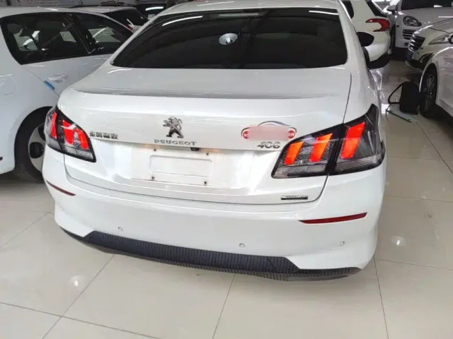 Peugeot 408 — Фото автомобиля 5