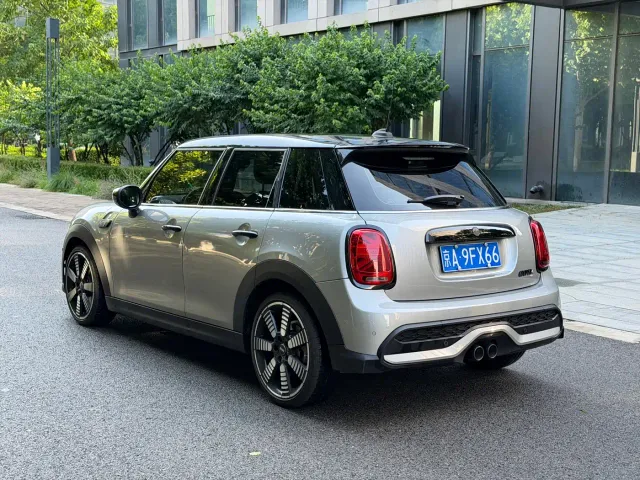 MINI Hatch — Фото автомобиля 6