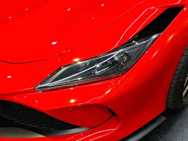 Ferrari F8 — Фото автомобиля 10