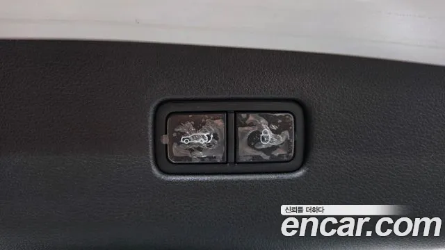 Genesis GV70 — Фото автомобиля 23