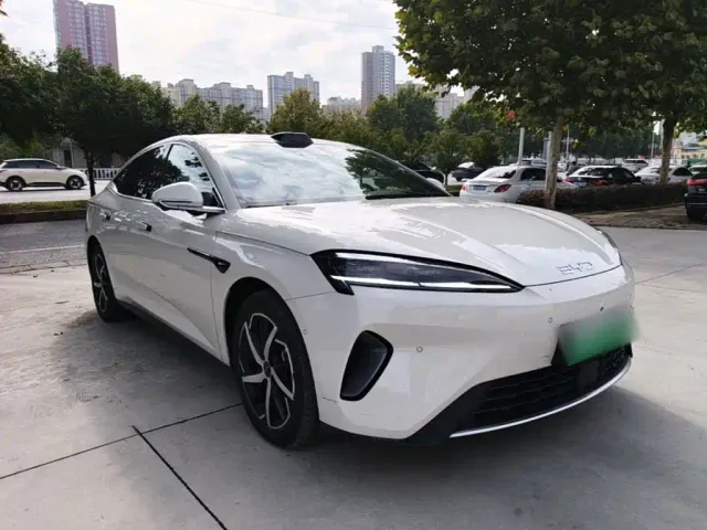 BYD Seal 07 DM-i — Фото автомобиля 3