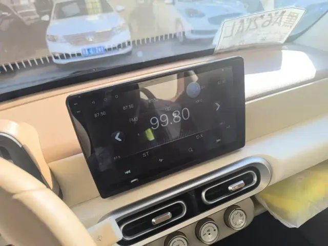 Wuling Hongguang Mini EV — Фото автомобиля 12