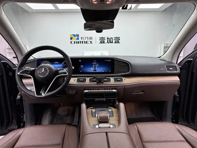 Mercedes-Benz GLE-Class — Фото автомобиля 11