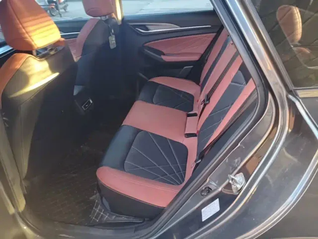 Changan Eado — Фото автомобиля 16