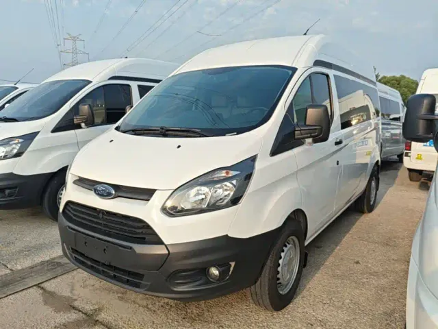 Фотография автомобиля — Ford Transit