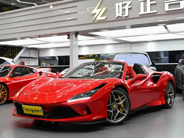 Фотография автомобиля — Ferrari F8