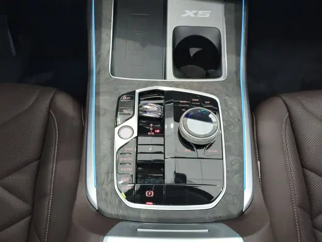 BMW X5 — Фото автомобиля 12
