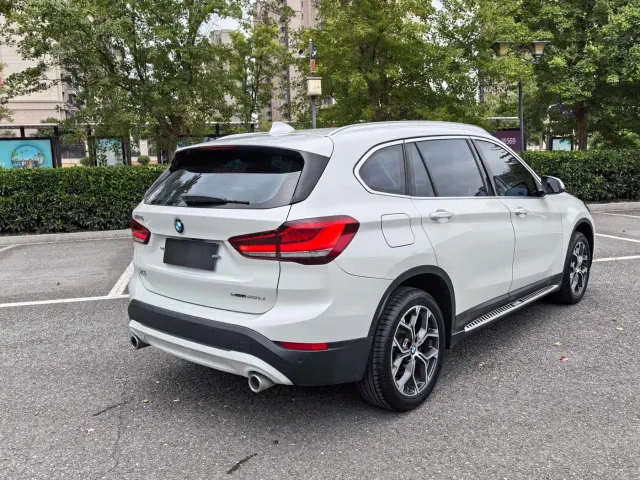 BMW X1 — Фото автомобиля 3