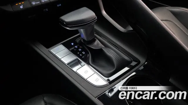 Hyundai Avante CN7 — Фото автомобиля 12