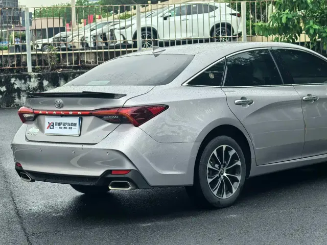 Toyota Avalon 2022 2.0L Luxury Edition — Фото автомобиля 10