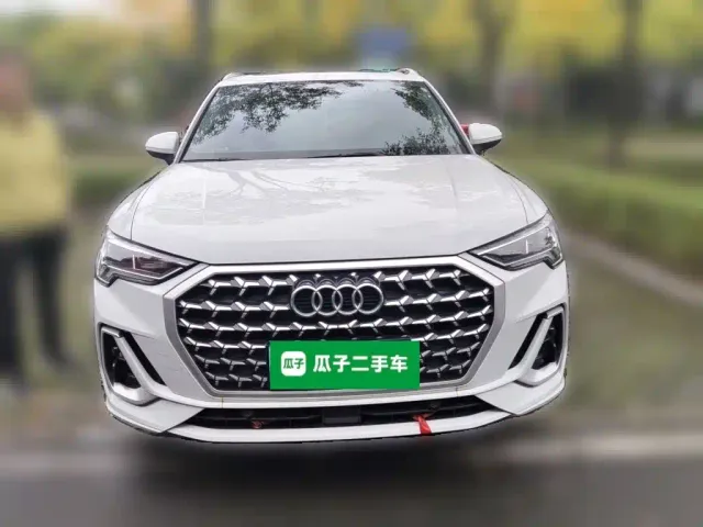 Audi Q3 — Фото автомобиля 22
