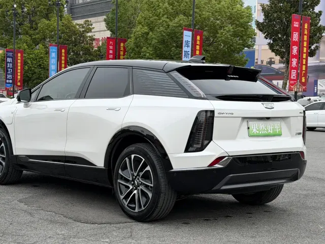 Cadillac Optiq — Фото автомобиля 8