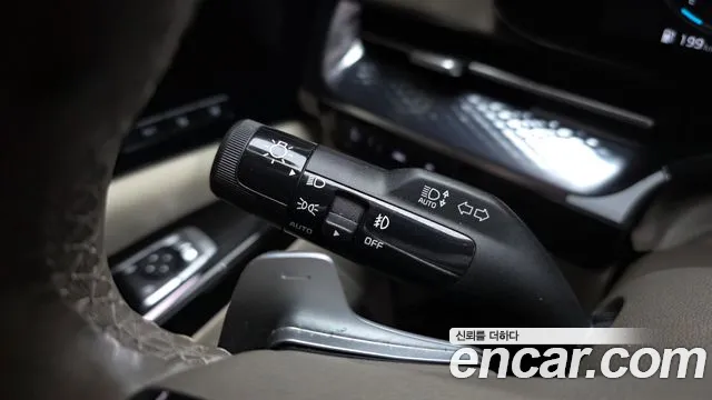 Kia Canival Carnival 4 поколение Дизель 9 мест Hi-Limousine — Фото автомобиля 28