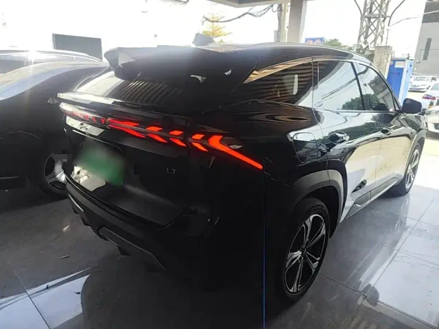 Geely Galaxy L7 — Фото автомобиля 6