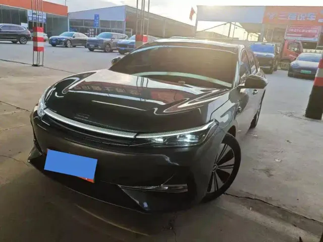 Фотография автомобиля — Geely Galaxy A7