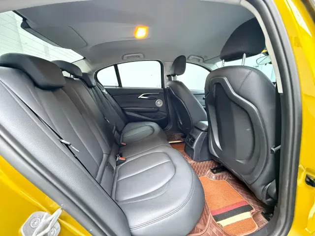 BMW 1 Series — Фото автомобиля 13