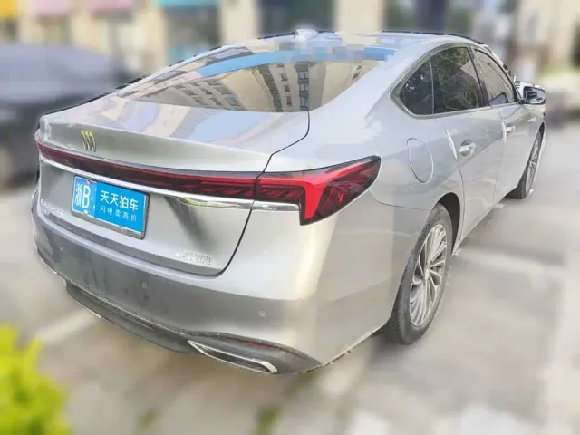 Buick LaCrosse — Фото автомобиля 2