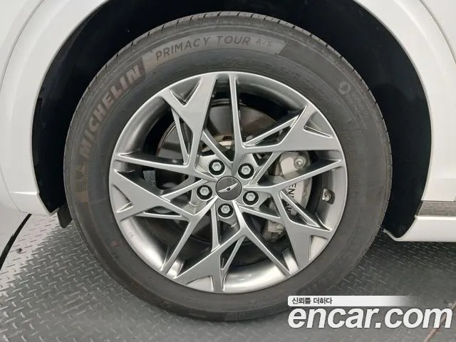 Genesis GV70 — Фото автомобиля 5