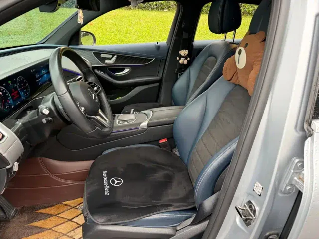 Mercedes-Benz EQC — Фото автомобиля 8