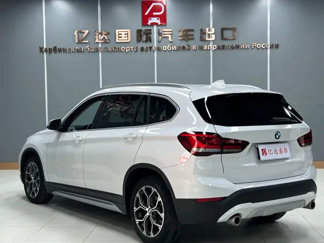 BMW X1 — Фото автомобиля 4