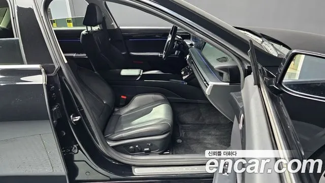Hyundai Grandeur Grandeur (GN7) 2.5 Бензин 2WD — Фото автомобиля 10
