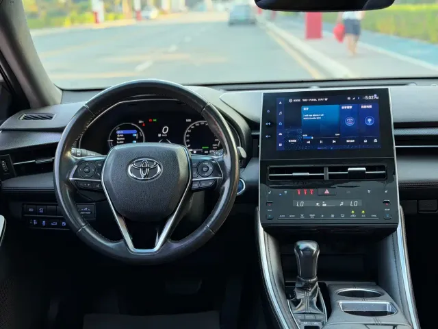 Toyota Avalon — Фото автомобиля 18