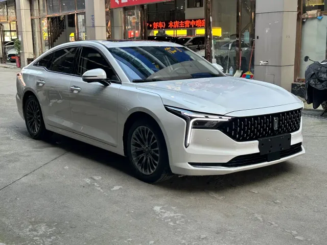Bestune B70 — Фото автомобиля 3