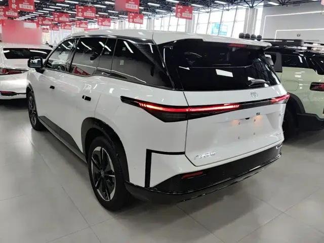 Toyota BoZhi 3X — Фото автомобиля 4
