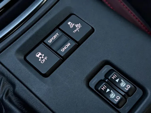 Subaru BRZ — Фото автомобиля 15