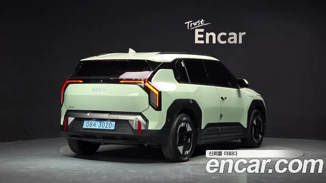 Kia EV3 — Фото автомобиля 2