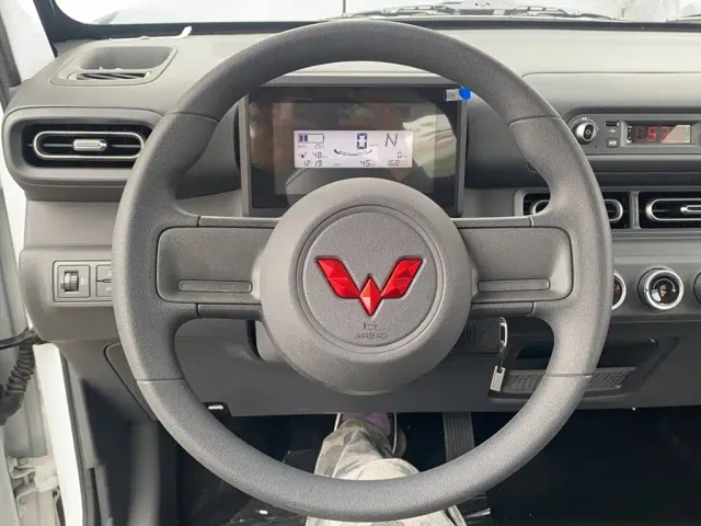 Wuling Zhiguang NEV — Фото автомобиля 13