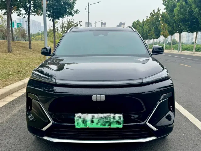 Geely Galaxy Starship 7 EM-i — Фото автомобиля 2