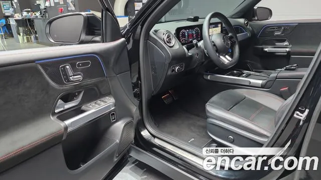 Mercedes-Benz GLB-Class — Фото автомобиля 10