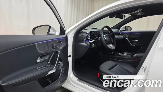 Mercedes-Benz A-Class — Фото автомобиля 9