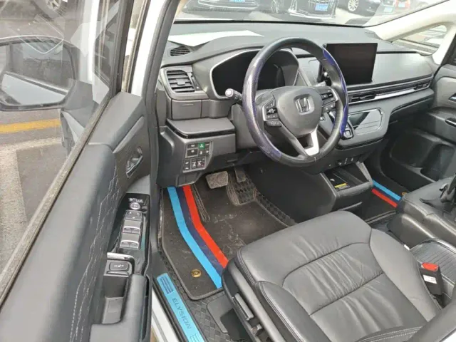 Honda Elysion — Фото автомобиля 15