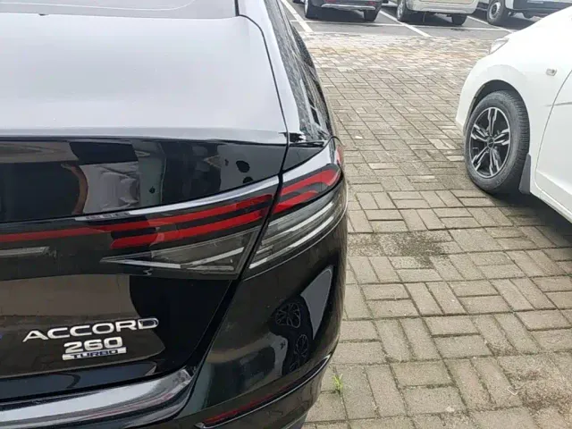 Honda Accord — Фото автомобиля 7