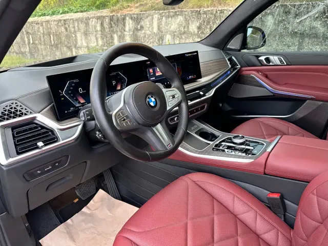 BMW BMW X5 2023 xDrive 40Li M Sport Black Night Package — Фото автомобиля 5